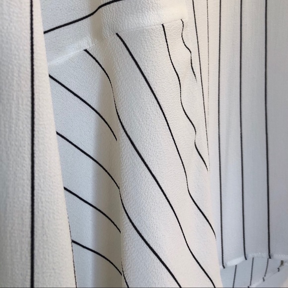 Vici Striped Blouse - Picture 4 of 6